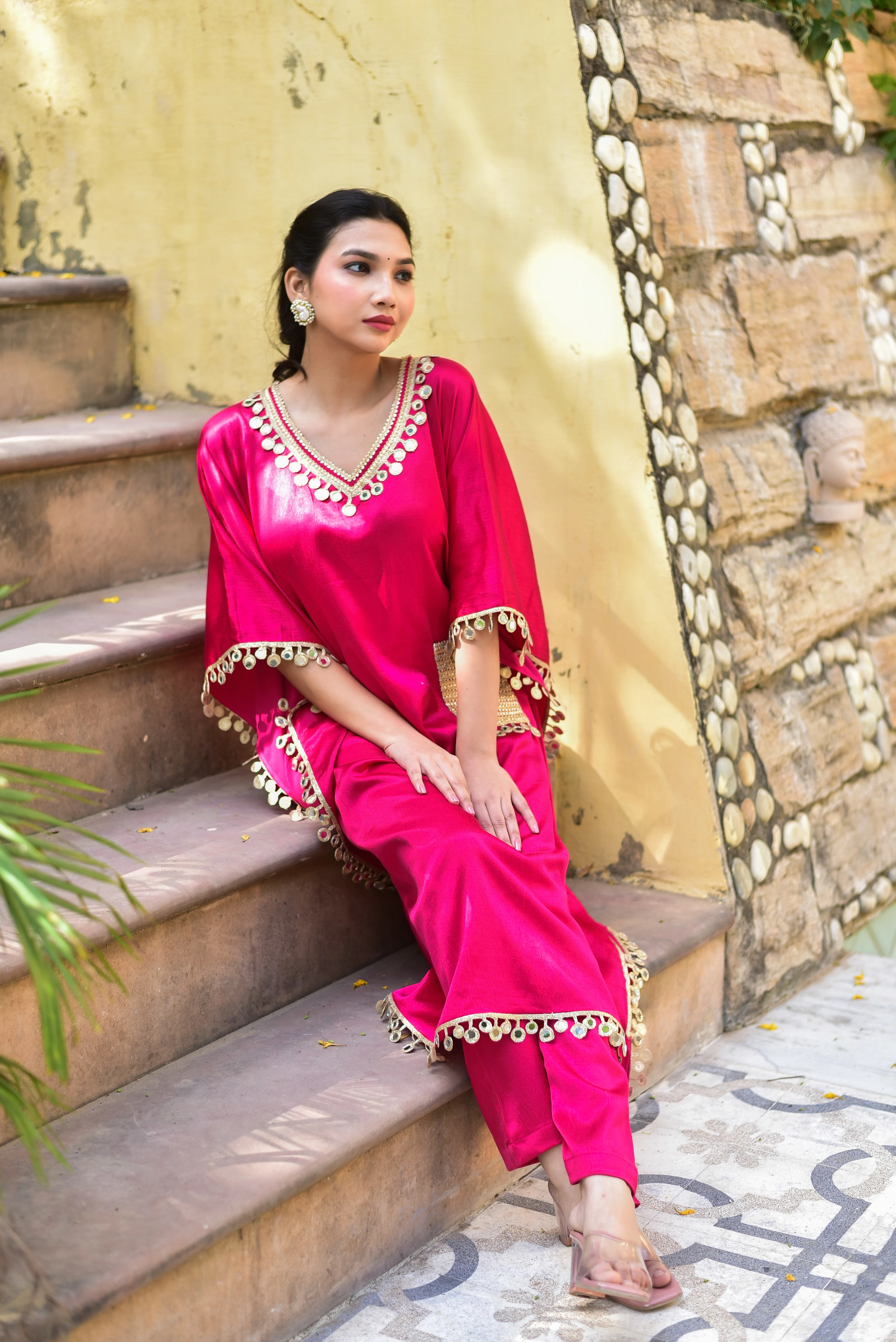 Red_Suit_102_1
